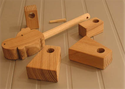 деревянная игрушка
